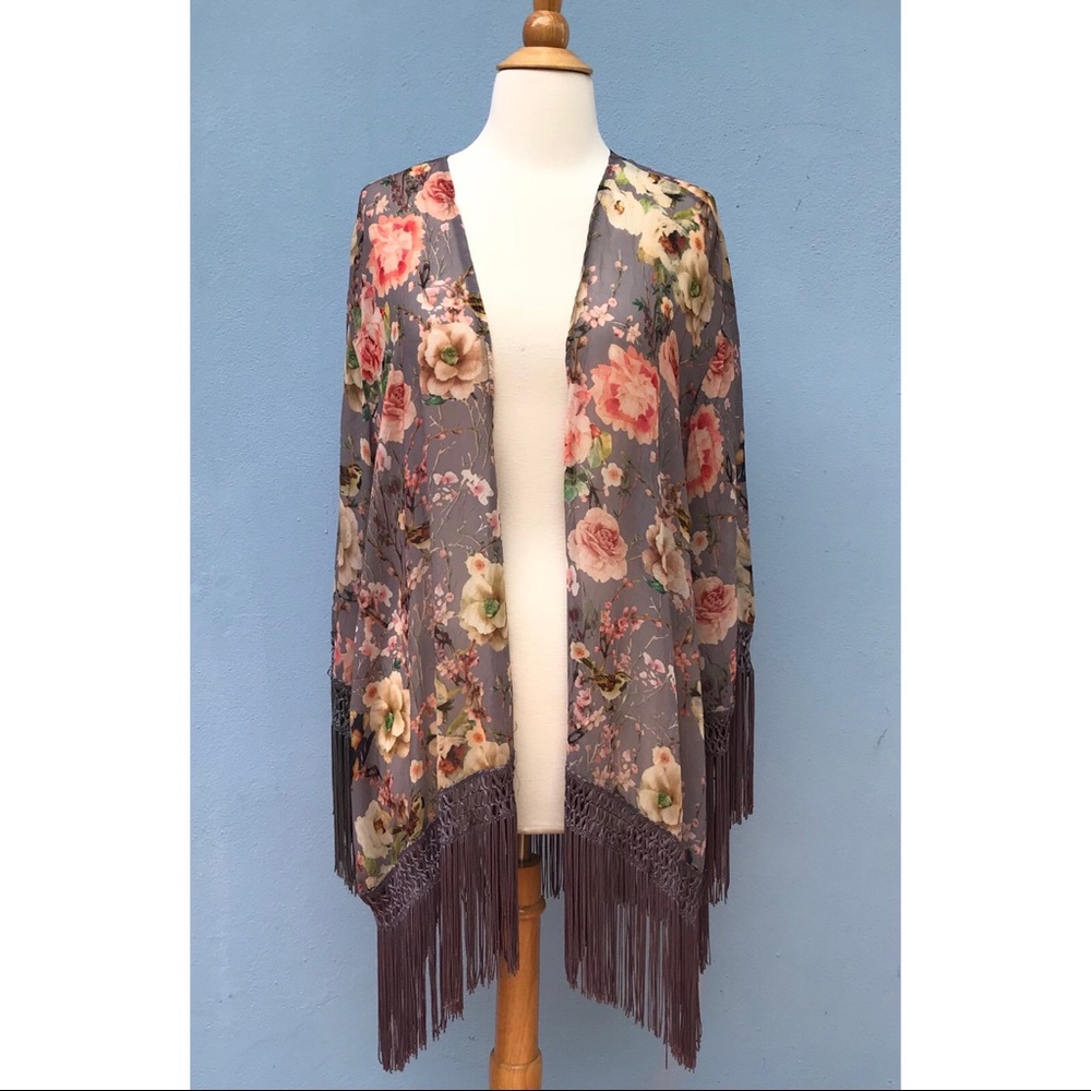 LF Qed London Grey Floral Kimono